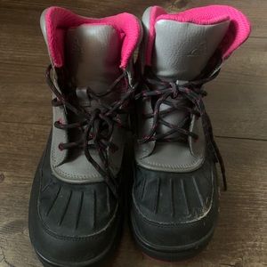 Nike Boots youth size 3.